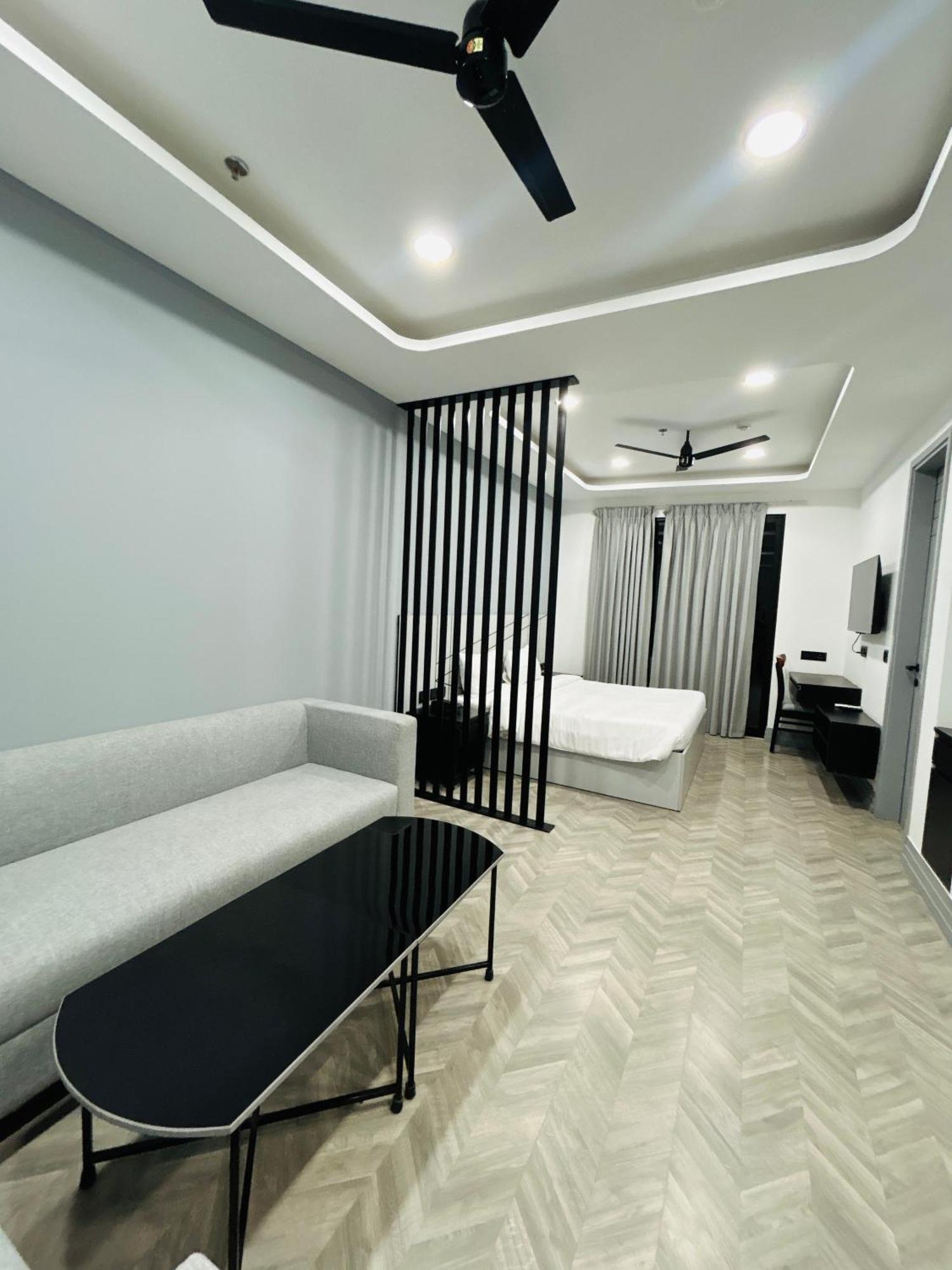Bedchambers Serviced Apartment, Golf Course, Ґурґаон Екстер'єр фото