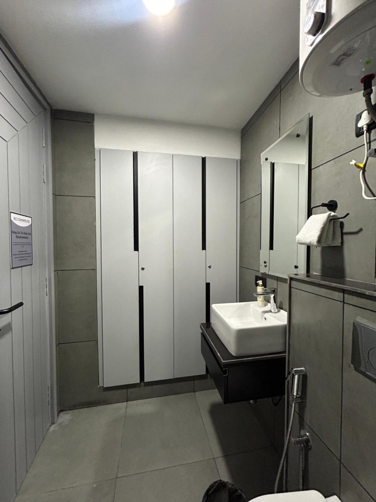 Bedchambers Serviced Apartment, Golf Course, Ґурґаон Екстер'єр фото