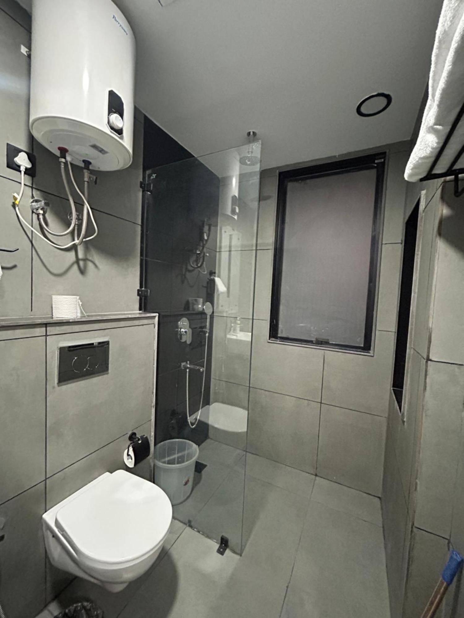 Bedchambers Serviced Apartment, Golf Course, Ґурґаон Екстер'єр фото